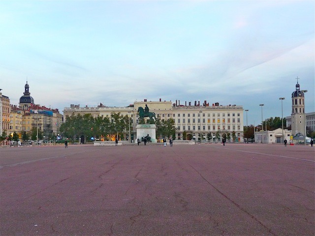 La place Bellecour - LyonMag