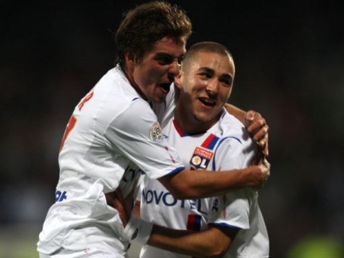 Anthony Mounier (à gauche) à la belle époque de l'OL avec Karim Benzema - DR