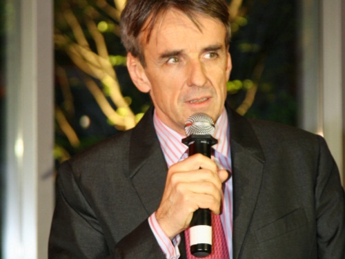 DR