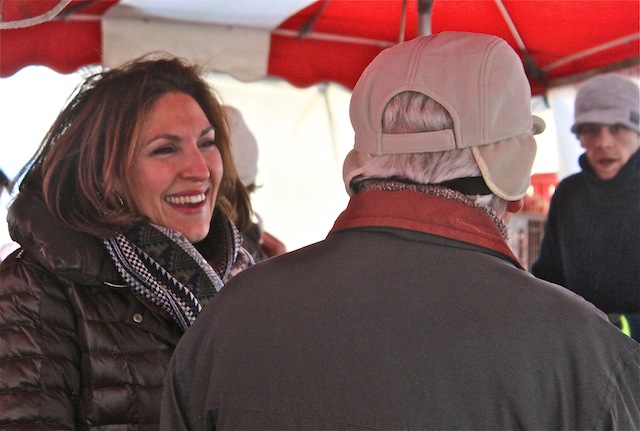 Nora Berra sur le marché Mongolfier vendredi matin - LyonMag