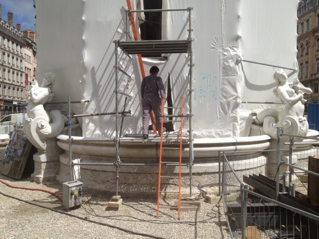 La fontaine de la Place des Jacobins en travaux - Photo Lyonmag.com