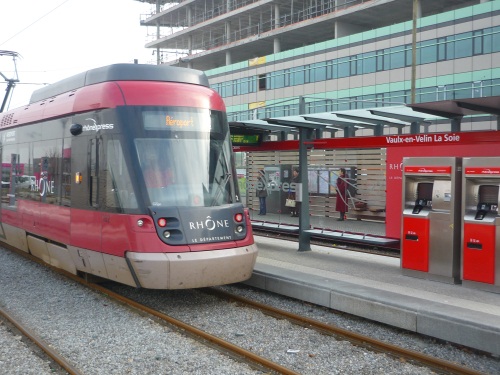 Le Rhônexpress a provoqué un problème de circulation - Photo LyonMag