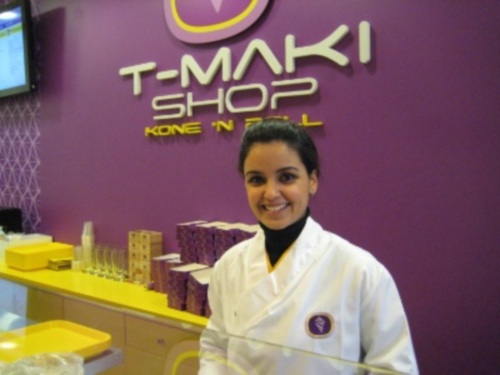 Tabata Bonardi dans le restaurant qu'elle a créé à Lyon, le T-Maki Shop - DR L'Hôtellerie Restauration.fr