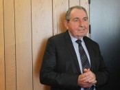 Pierre Crédoz, à la mairie de Décines, lors de la signature du permis de construire du Grand Stade de l'OL - Photo Lyonmag.com