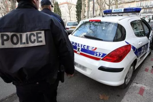 Lyon: accusé de l'avoir suivie... et violée