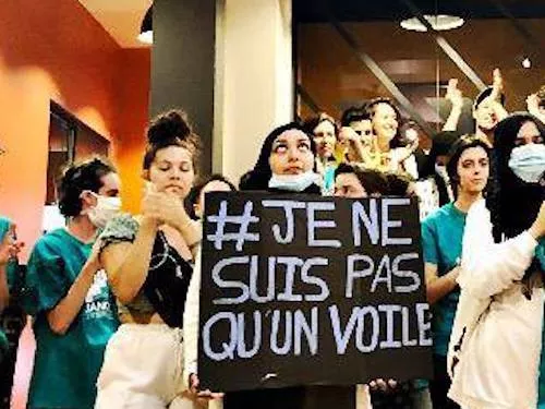 Lyon : Alliance Citoyenne envahit une salle de sport qui refuse les femmes voil&eacute;es