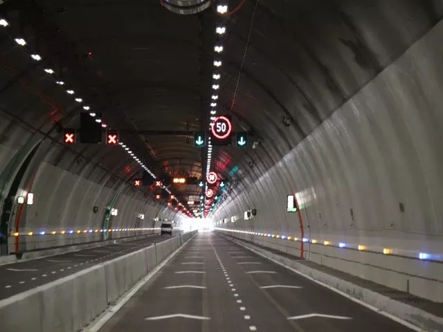 Le tunnel de la Croix-Rousse fermé en soirée jusqu'à mercredi
