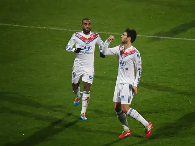 L'OL voulait &ecirc;tre leader et aura mis du temps &agrave; le devenir face &agrave; Bastia (2-0) - VIDEO