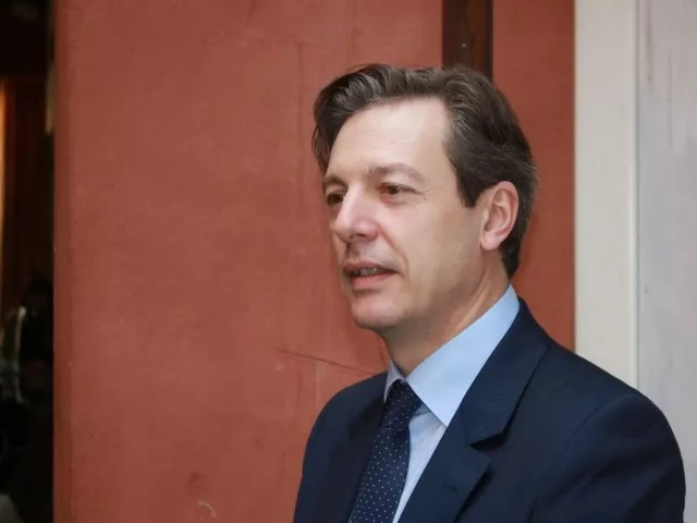 Le maire du 6e, Pascal Blache, se moque de Fabienne Lévy