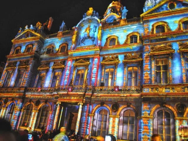 Fête des Lumières 2016 à Lyon : un beau bazar en Presqu'île ?