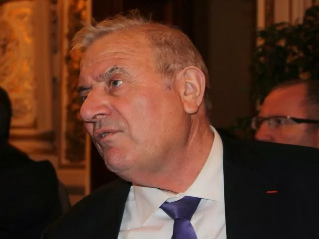 Sénatoriales 2014 : Michel Forissier candidat, Hamelin fulmine