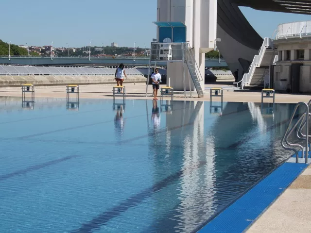 Temps pourri, prix élevés : les piscines lyonnaises boudées cet été