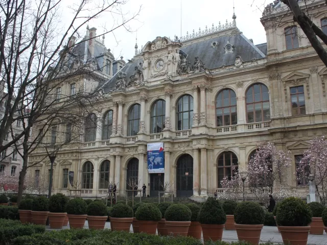 Des suppressions de postes et d'agences pour la CCI de Lyon