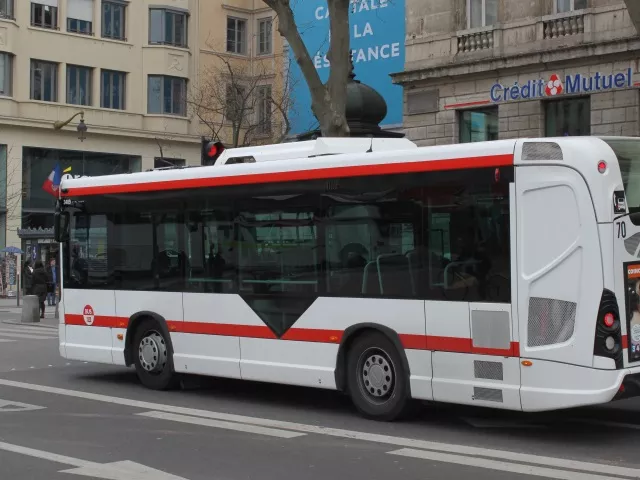 Lyon : le Sytral abandonne l'idée de bus TCL hybrides