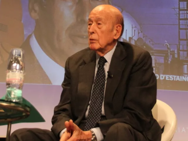 Mort de Valéry Giscard d'Estaing : les réactions à Lyon et dans le Rhône