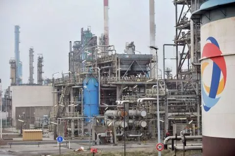 Grève reconduite à la raffinerie Total de Feyzin
