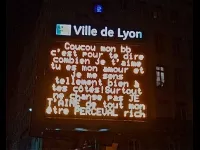 La St Valentin sur les panneaux lumineux de Lyon