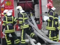 Trois appartements détruits par un incendie à Lyon