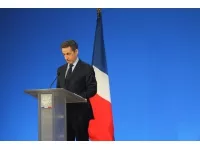 Un meeting aux allures de foire pour Nicolas Sarkozy