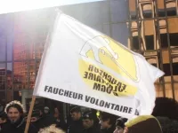 Une centaine de faucheurs volontaires réunis à Lyon