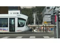 TCL : Un nouveau colis suspect perturbe le tramway