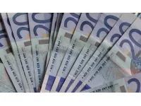 Lyon : le voyageur qui transportait 1 000 faux billets de 20 euros écope d'un an ferme