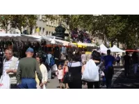 Lyon : la Croix-Rousse fait sa braderie ce week-end