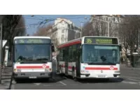 Les bus TCL aux couleurs de l'Allemagne et de la France