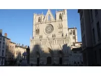 Le recteur de la cath&eacute;drale Saint-Jean de Lyon bient&ocirc;t au Vatican ?