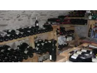 720 bouteilles de vin vol&eacute;es &agrave; Ampuis
