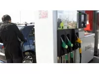 Les prix des carburants poursuivent leur hausse à Lyon