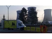 L'entrée de la centrale du Bugey bloquée symboliquement par Greenpeace