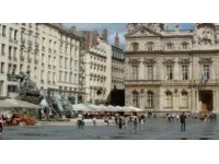 Lyon : une marche en souvenir du petit Nolhan