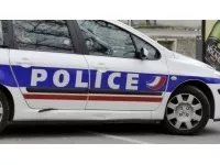 Lyon : il asperge d'essence l'entrée d'un bar PMU et tente de l'incendier