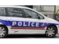 Lyon : il tente de renverser trois agents de sécurité