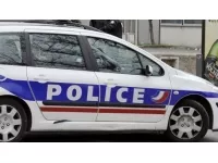 Lyon : il frappe un passant sans raison