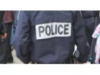 Lyon : un SDF menace des jeunes femmes avec un couteau