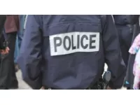 Vénissieux : il menace les policiers avec une arme