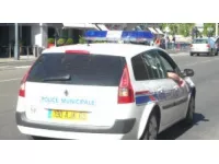Lyon : ils se font passer pour des policiers et frappent un passant