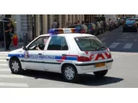 Lyon : il frappe sa concubine et lui vole sa voiture