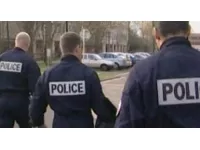 Rhône : quatre policiers de la PJ renversés par un malfaiteur