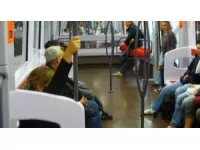 Lyon : il n'a pas pu prendre le métro pour le 8 décembre, le Sytral adapte les rames aux fauteuils roulants