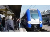 Une voiture tombe sur les rails et bloque la ligne Lyon-Grenoble