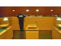 Saint-Fons : 10 ans de prison pour avoir tenté d'égorger sa femme