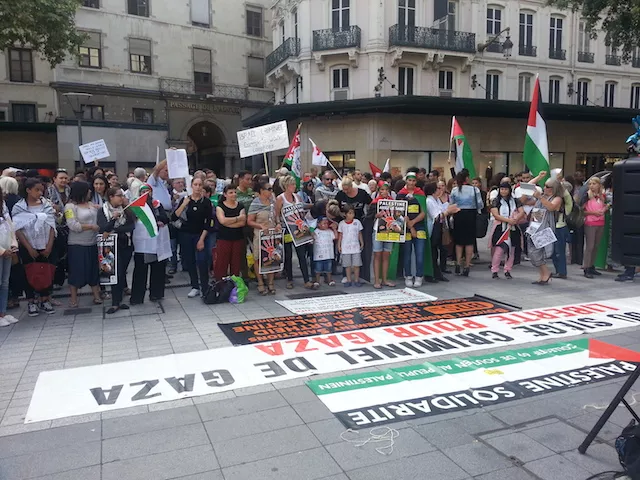 Environ 350 personnes réunies à Lyon en soutien au peuple palestinien