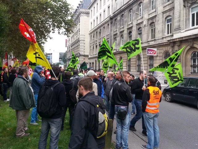 Grève SNCF à Lyon : 300 personnes rassemblées à Perrache