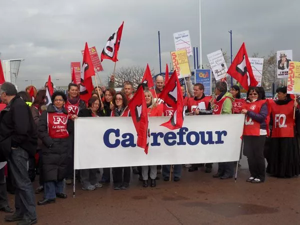 La grève va se poursuivre vendredi à Carrefour Vénissieux