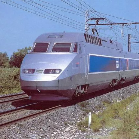 Trois hypothèses pour doubler le TGV