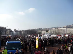 350 personnes réunies mercredi midi à Lyon pour dire non à la réforme des retraites… 