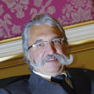 Portrait : l'incroyable Dr Moustache